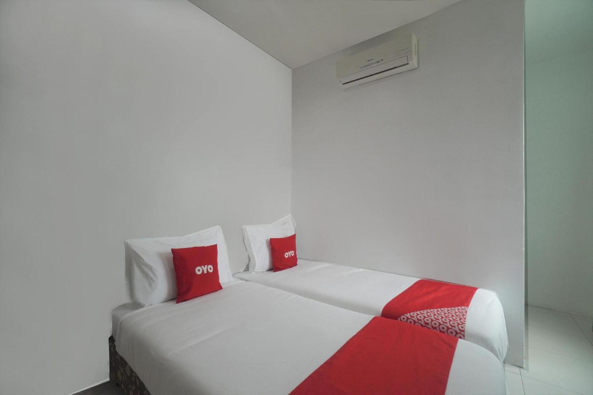 Oyo 91089 Motel Fasa 2B Seri Manjung Exterior photo